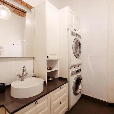 Charming Flat W 8 Min To Galata Tower In Beyoglu