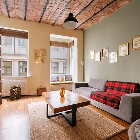 Apartamento Charming Flat W 8 Min To Galata Tower In Beyoglu Estambul